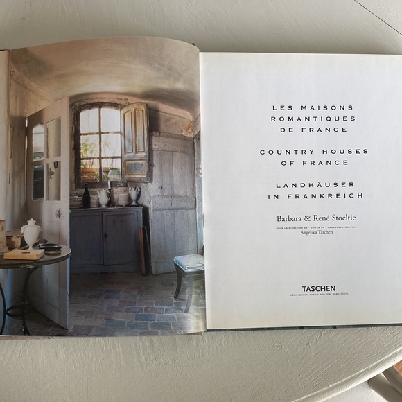 Gorgeous Book - Picture 6 of 16